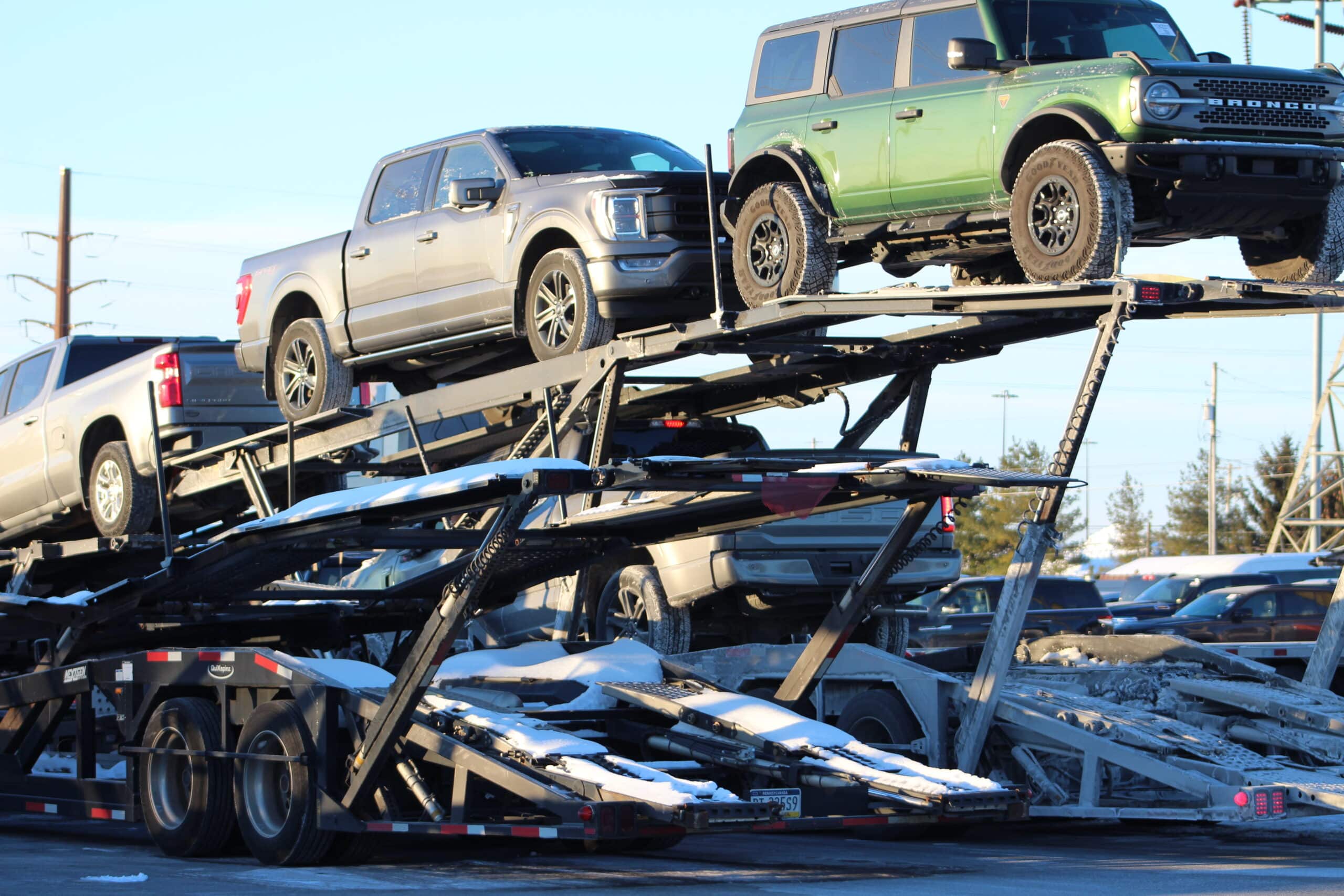 car_hauler_loaded_adcock